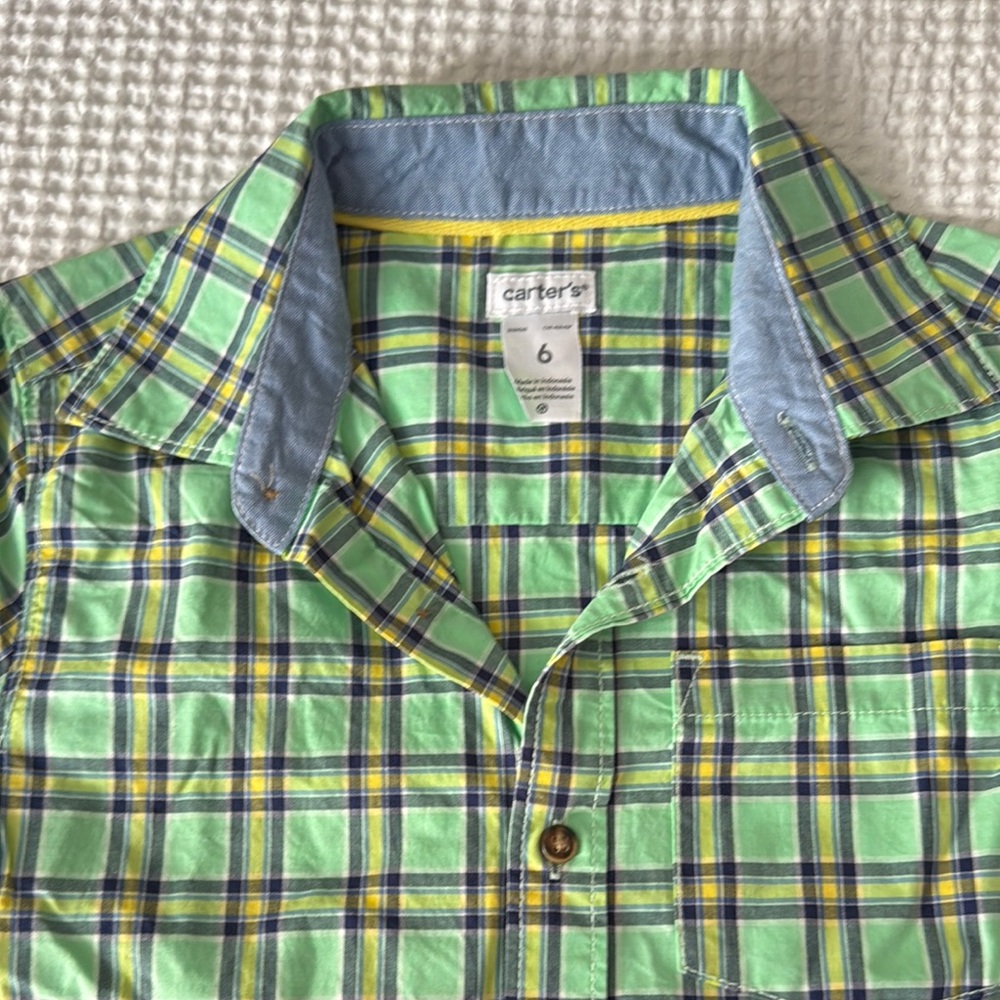 Green Plaid Shirt and Black Shorts Set - Picture 3 of 10